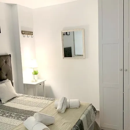 With One Bedroom In With Wifi 50 M From The Beach Appartement