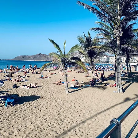 With One Bedroom In With Wifi 50 M From The Beach *